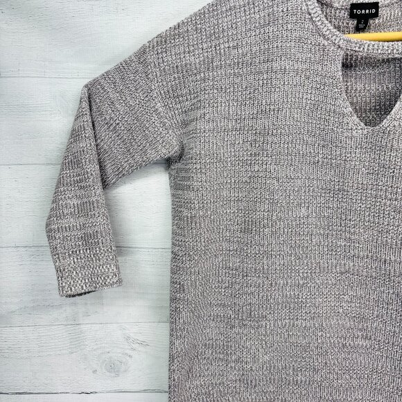 Torrid Womens Sweater Plus 2  (2X) Gray Knit Cutout Neck Long Sleeve Pullover - Picture 5 of 13